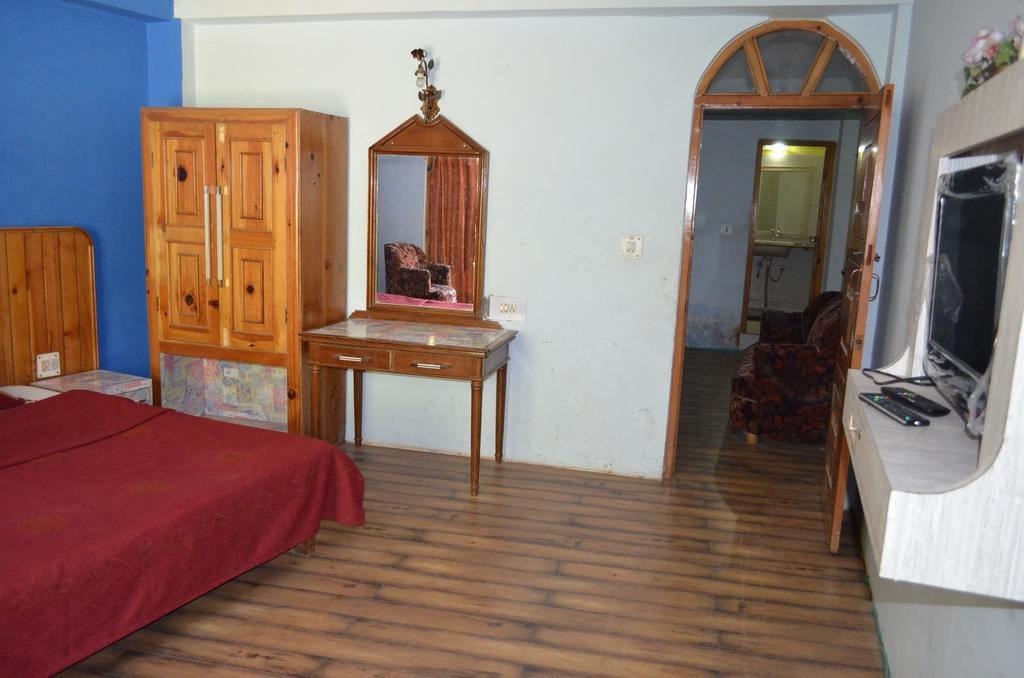 Hotel Manali Mahal Manāli Quarto foto